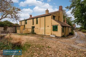 Rear- click for photo gallery